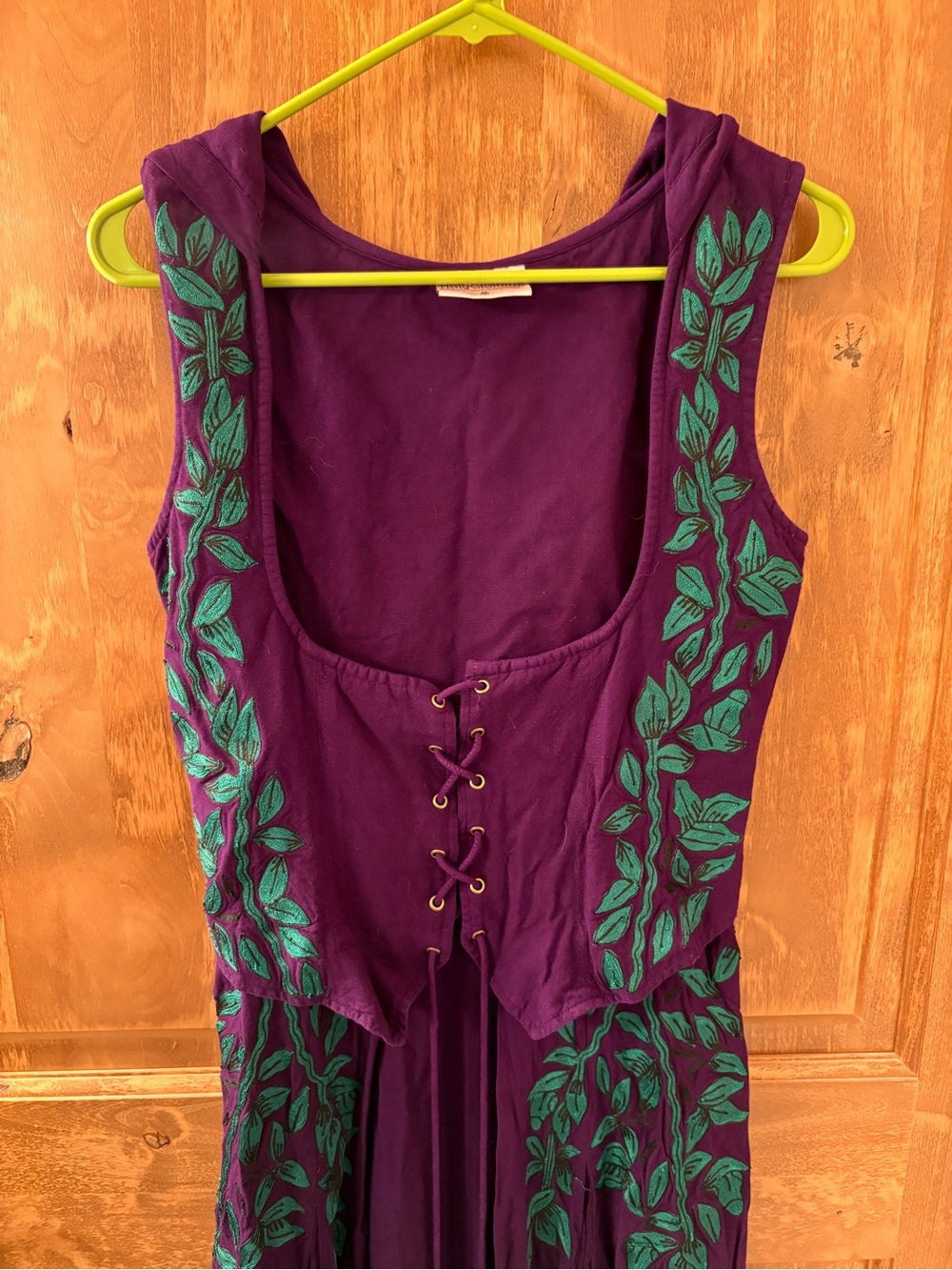 Holy Clothing Purple Tauriel Overdress with Green Vine Embroidery - Picture 2 of 5